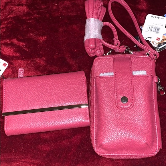 Matching Mundi wallets - Picture 1 of 9